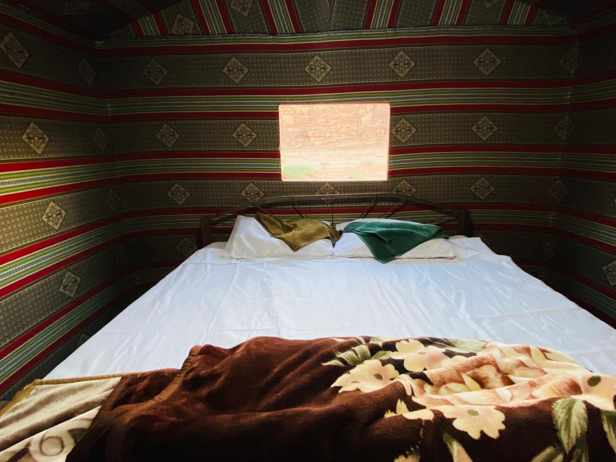ワディ ・ラム Bedouin Memories Camp Bed & Breakfast エクステリア 写真