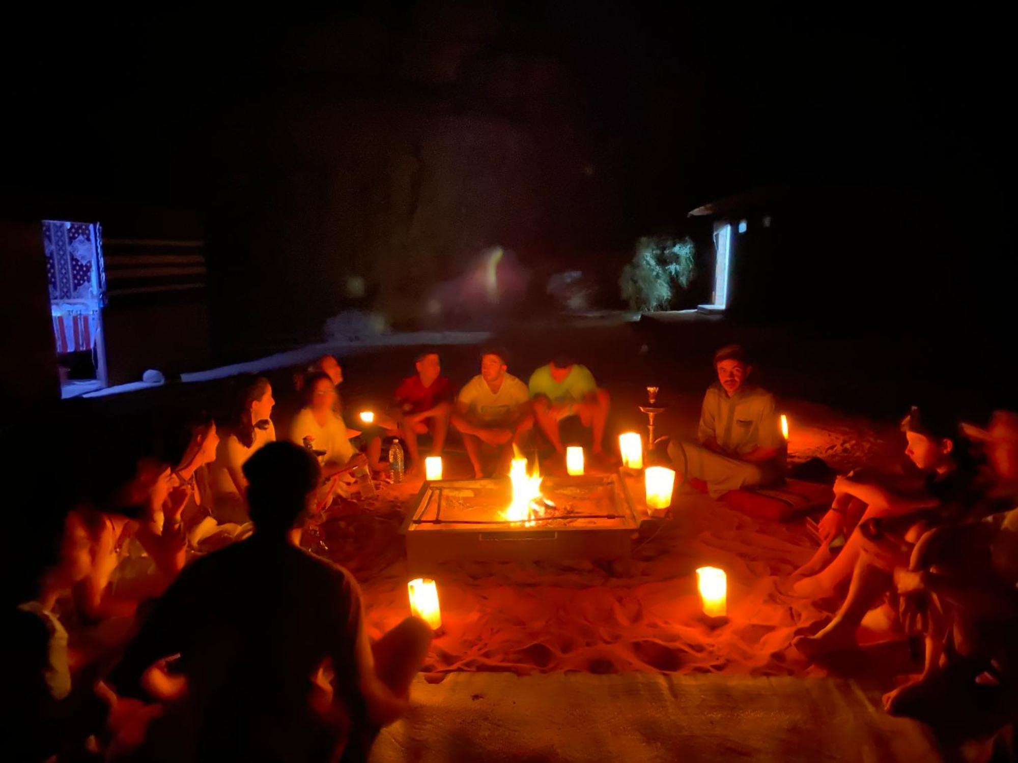 ワディ ・ラム Bedouin Memories Camp Bed & Breakfast エクステリア 写真